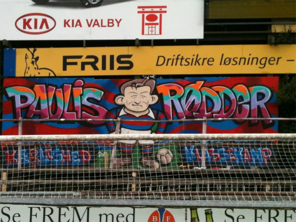 Paulis roedder backdrop